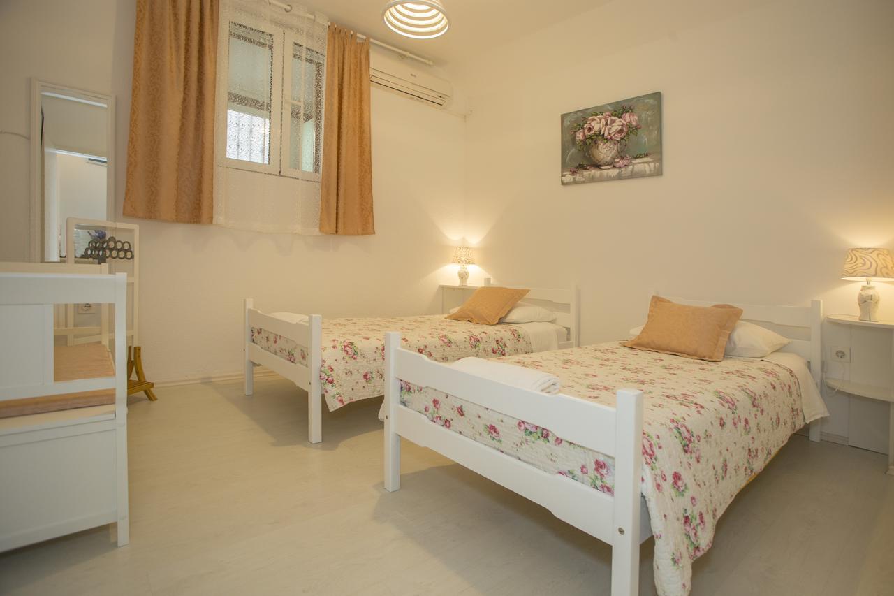 Summer Bay Apartments สปลิท ภายนอก รูปภาพ